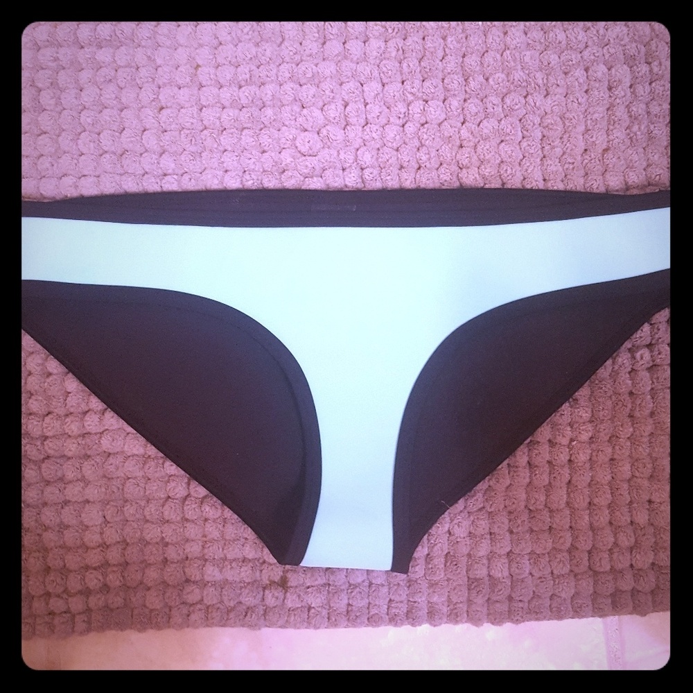 Triangl bottoms